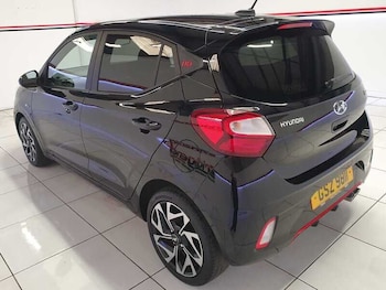 Used Hyundai i10 2023 for sale - 79309955: Photo
