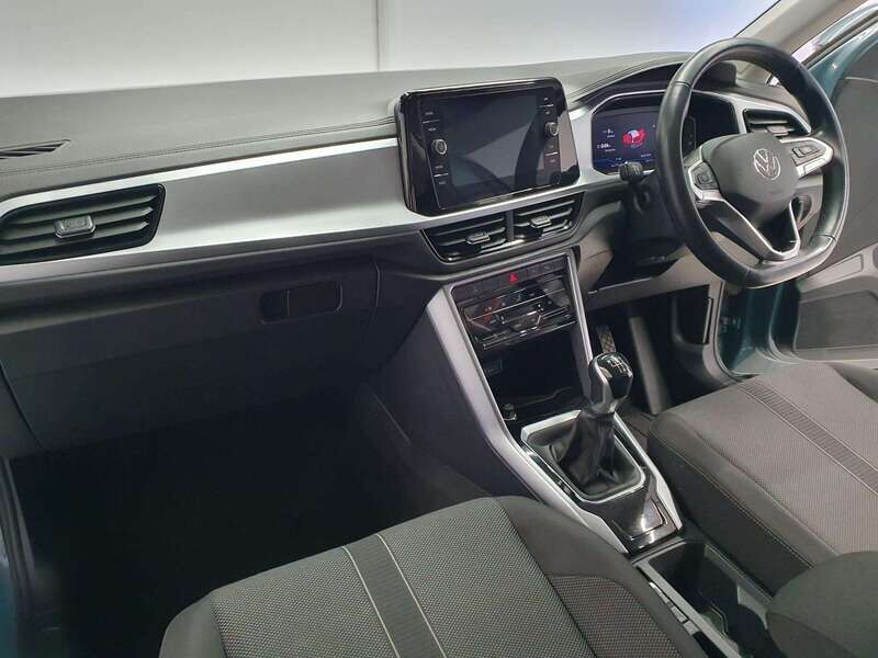 Used Volkswagen T-Roc 2023 for sale - 77813864: Photo 25