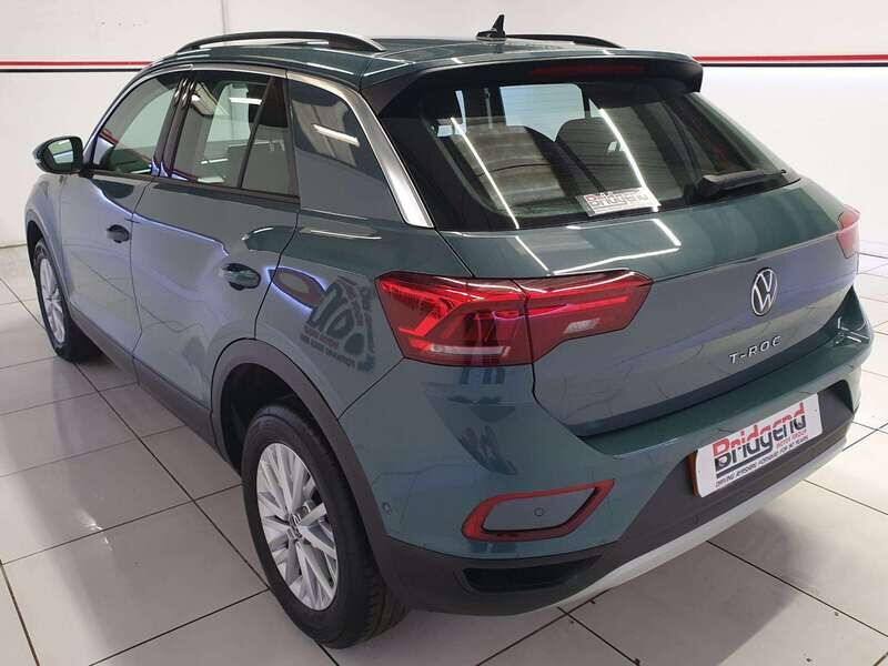 Used Volkswagen T-Roc 2023 for sale - 77813864: Photo 4