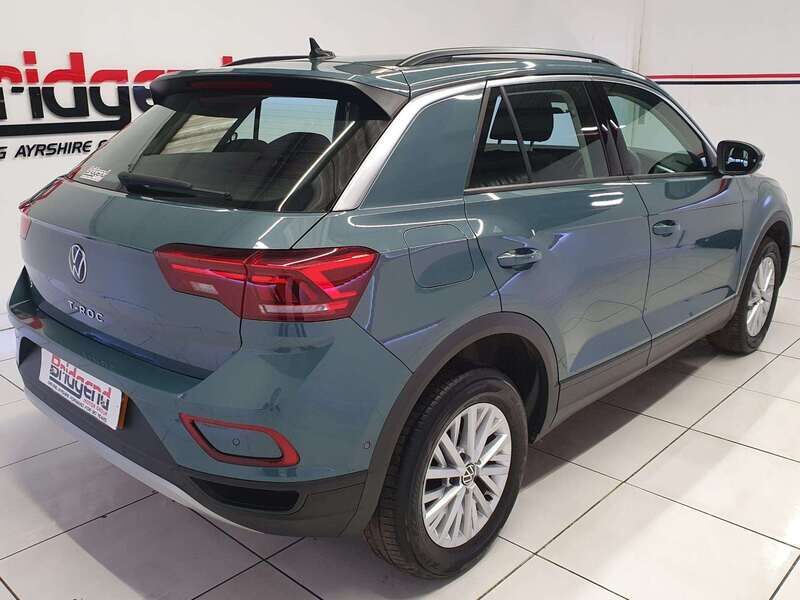 Used Volkswagen T-Roc 2023 for sale - 77813864: Photo 6