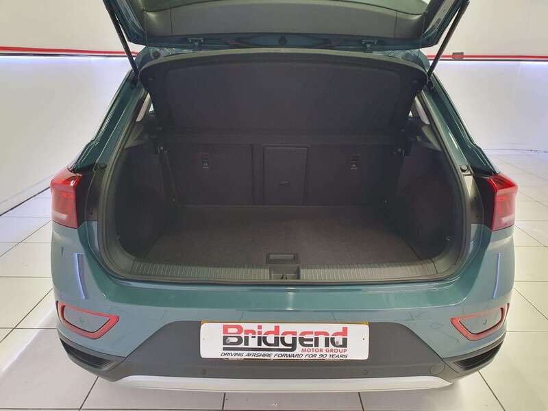 Used Volkswagen T-Roc 2023 for sale - 77813864: Photo 8