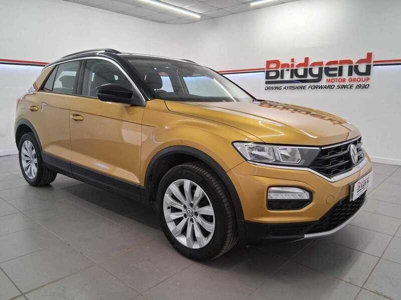 Used Volkswagen T-Roc 2019 for sale - 76136650: Photo 1