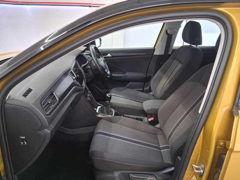 Used Volkswagen T-Roc 2019 for sale - 76136650: Photo 15