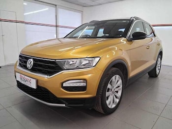 Used Volkswagen T-Roc 2019 for sale - 76136650: Photo
