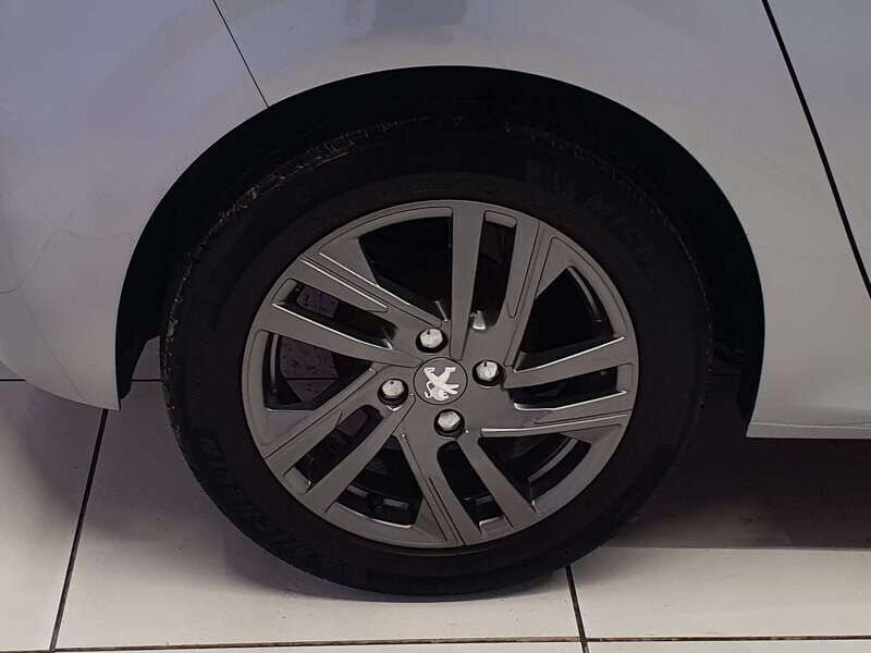 Used Peugeot 208 for sale - 77045255: Photo 8