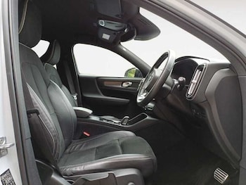 Used Volvo XC40 2021 for sale - 79515288: Photo
