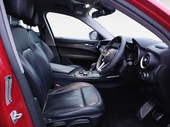 Used Alfa Romeo Stelvio 2020 for sale - 77261048: Photo