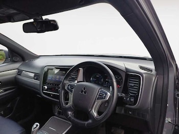 Used Mitsubishi Outlander 2021 for sale - 79515305: Photo