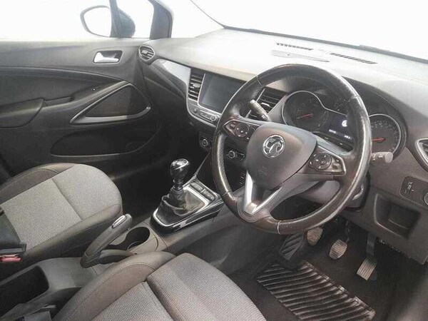 Used Vauxhall Crossland 2022 for sale - 76136015: Photo 9