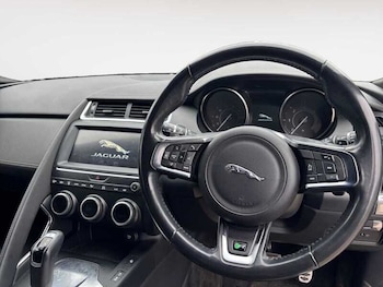 Used Jaguar E-Pace 2020 for sale - 77447719: Photo