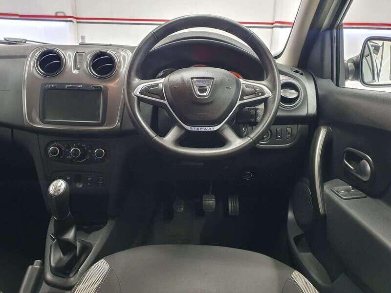 Used Dacia Sandero Stepway 2019 for sale - 76336223: Photo 10