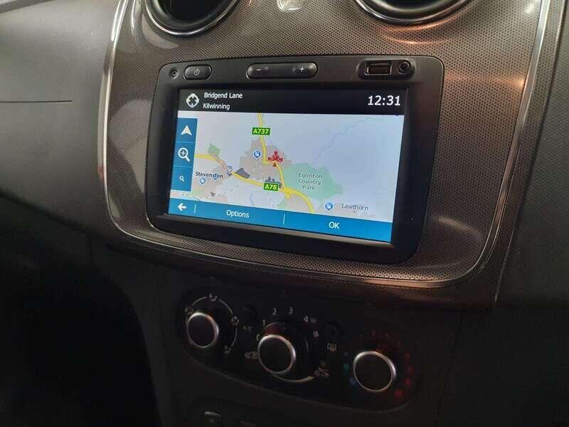 Used Dacia Sandero Stepway 2019 for sale - 76336223: Photo 16