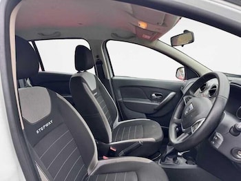 Used Dacia Sandero Stepway 2019 for sale - 76336223: Photo 3