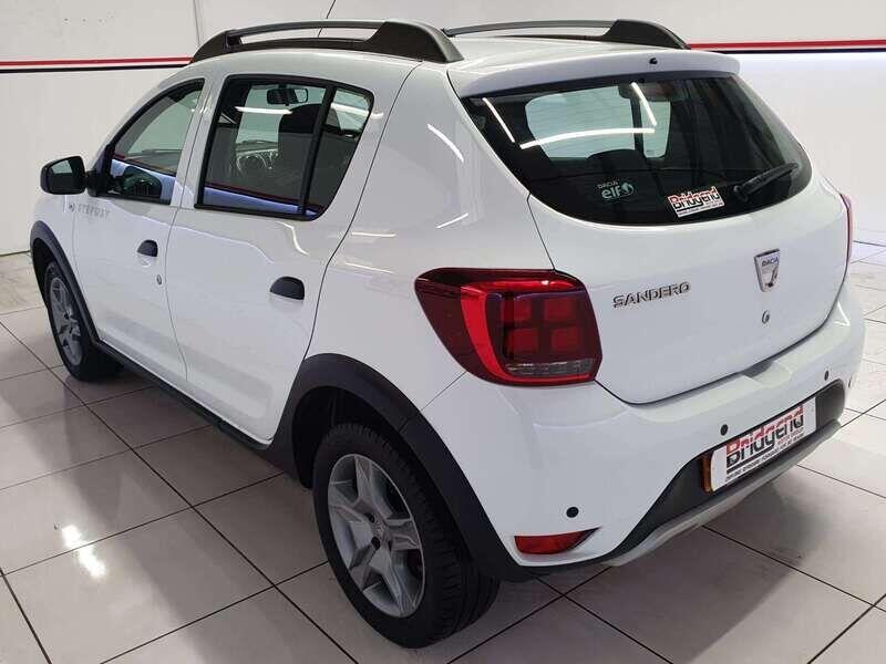 Used Dacia Sandero Stepway 2019 for sale - 76336223: Photo 4