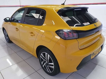 Used Peugeot 208 2023 for sale - 79309326: Photo