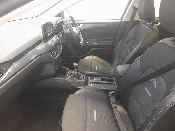 Used Ford Focus 2019 for sale - 76136986: Photo 16