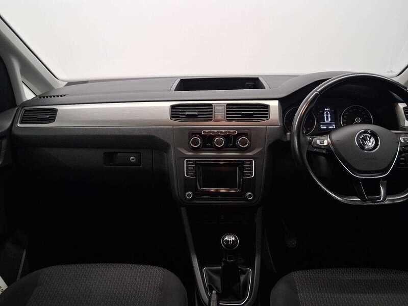 Used Volkswagen Caddy Maxi Life 2017 for sale - 76886301: Photo 17