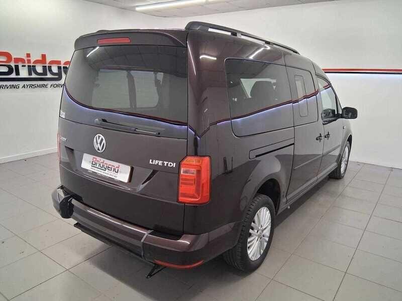 Used Volkswagen Caddy Maxi Life 2017 for sale - 76886301: Photo 6