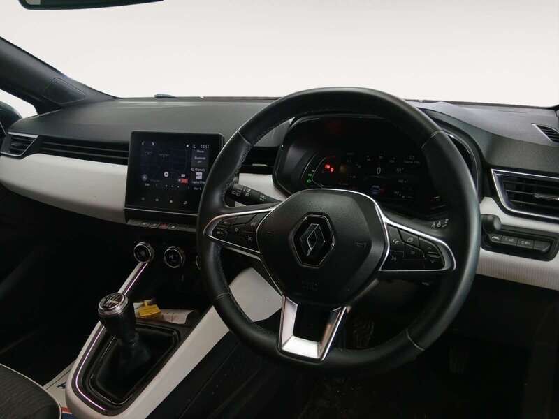 Used Renault Clio 2023 for sale - 77618293: Photo 3