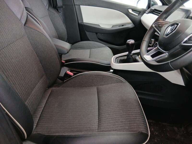 Used Renault Clio 2023 for sale - 77618293: Photo 4