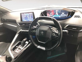 Used Peugeot 5008 2020 for sale - 77044845: Photo