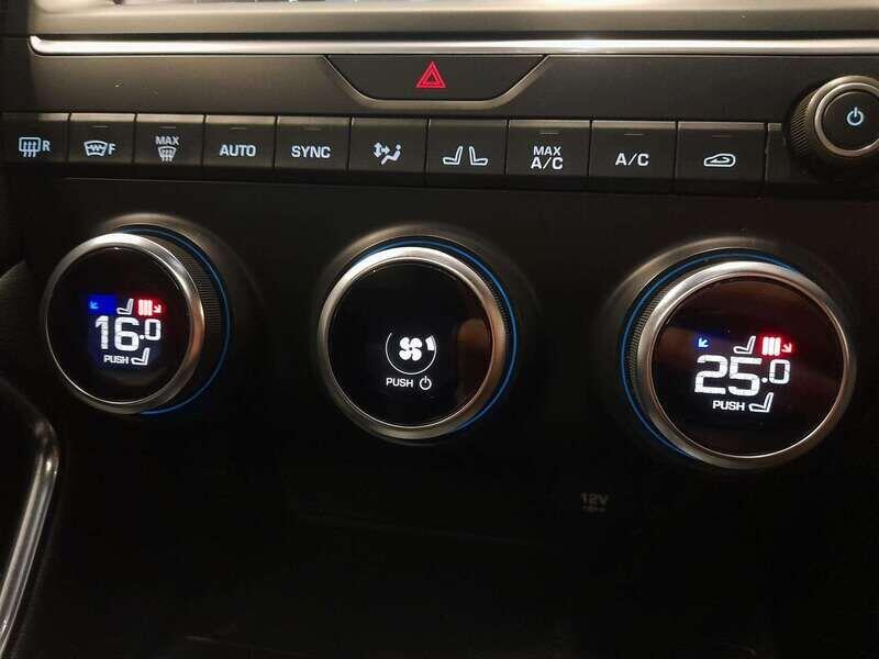 Used Jaguar E-Pace 2020 for sale - 76886314: Photo 19