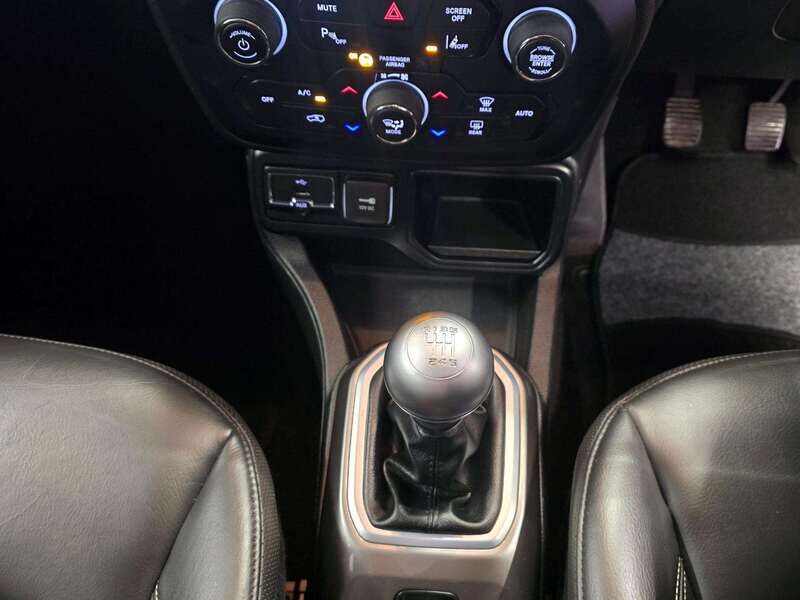 Used Jeep Renegade 2020 for sale - 77814137: Photo 18