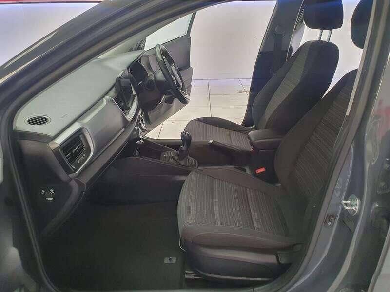 Used Kia Stonic 2022 for sale - 76138053: Photo 19