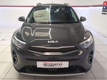 Used Kia Stonic 2022 for sale - 76138053: Photo 2
