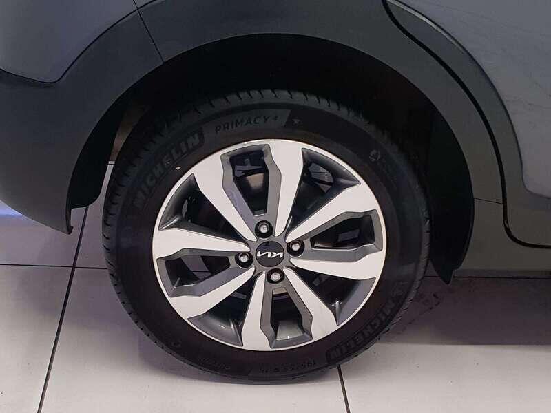 Used Kia Stonic 2022 for sale - 76138053: Photo 8