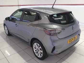 Used Renault Clio 2024 for sale - 79515287: Photo