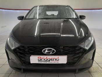 Used Hyundai i20 2023 for sale - 77716419: Photo