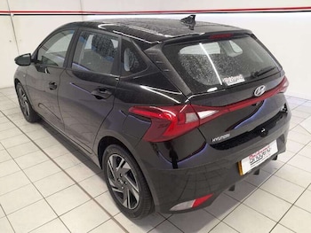 Used Hyundai i20 2023 for sale - 77716419: Photo