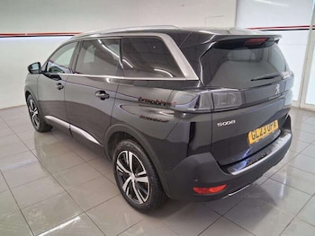Used Peugeot 5008 2023 for sale - 79309534: Photo
