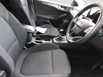 Used Ford Focus 2019 for sale - 77044863: Photo