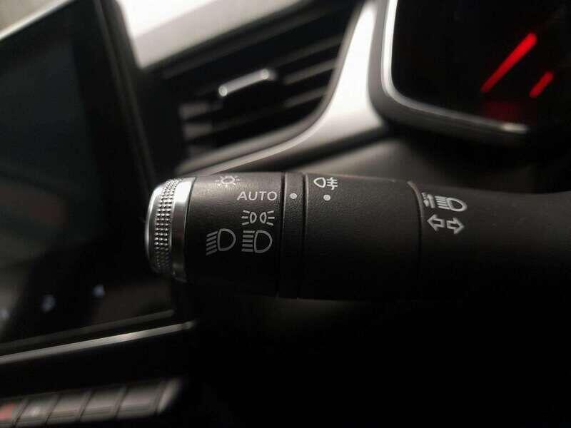 Used Renault Captur 2020 for sale - 76138303: Photo 17