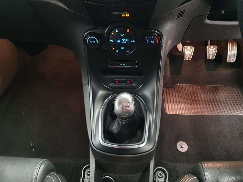 Used Ford Fiesta 2017 for sale - 77814618: Photo 17