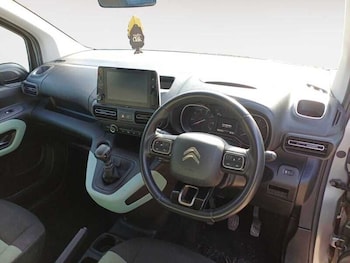 Used Citroen Berlingo Multispace 2020 for sale - 77814035: Photo