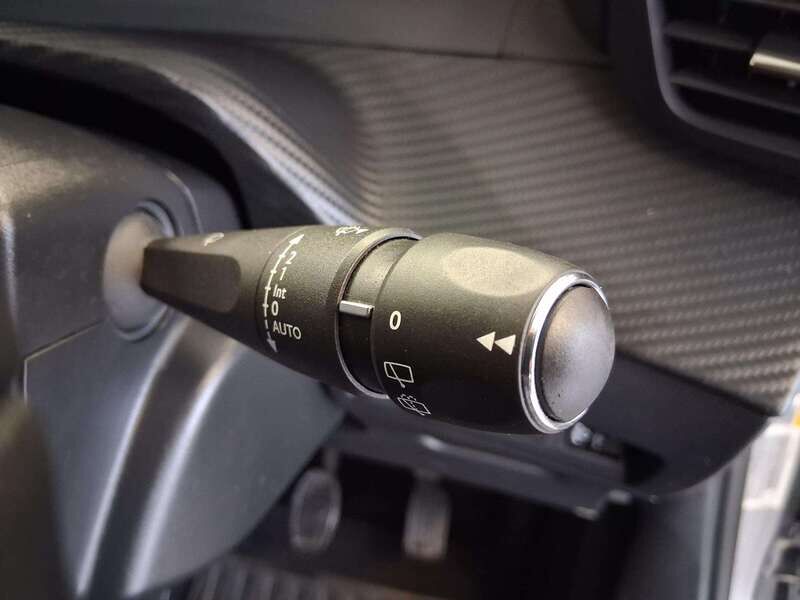 Used Peugeot 2008 2023 for sale - 77813874: Photo 23