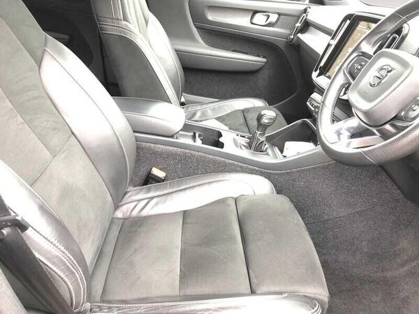 Used Volvo XC40 2021 for sale - 76200705: Photo 4
