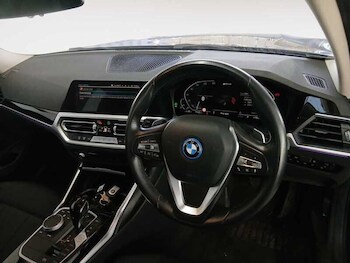 Used BMW 3 Series 2022 for sale - 77223264: Photo