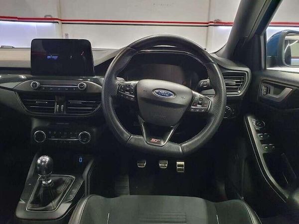 Used Ford Focus 2020 for sale - 76137619: Photo 10