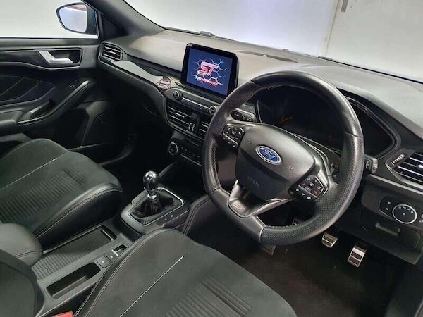 Used Ford Focus 2020 for sale - 76137619: Photo 13