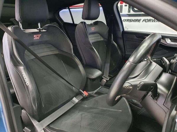 Used Ford Focus 2020 for sale - 76137619: Photo 14