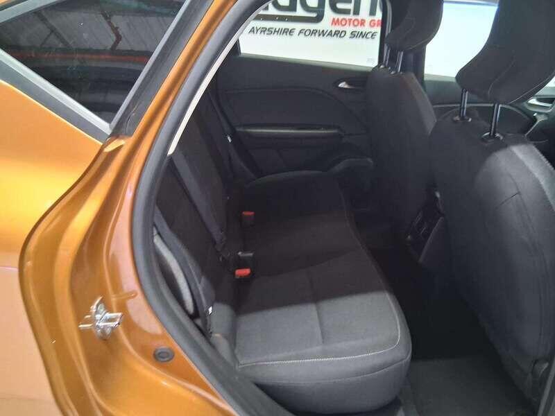 Used Renault Captur 2021 for sale - 76137937: Photo 12