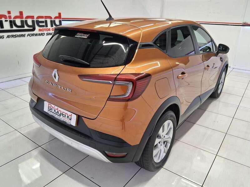 Used Renault Captur 2021 for sale - 76137937: Photo 6
