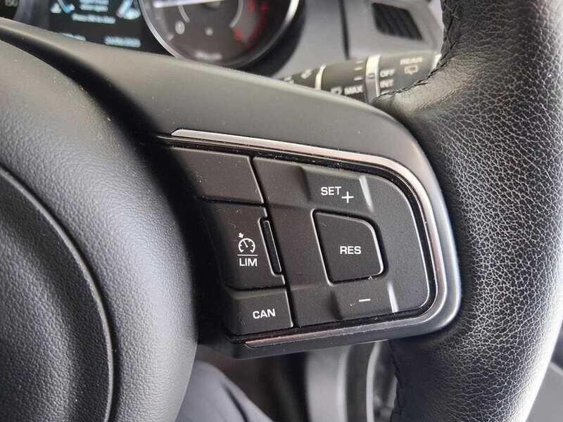 Used Jaguar E-Pace 2019 for sale - 76136487: Photo 21