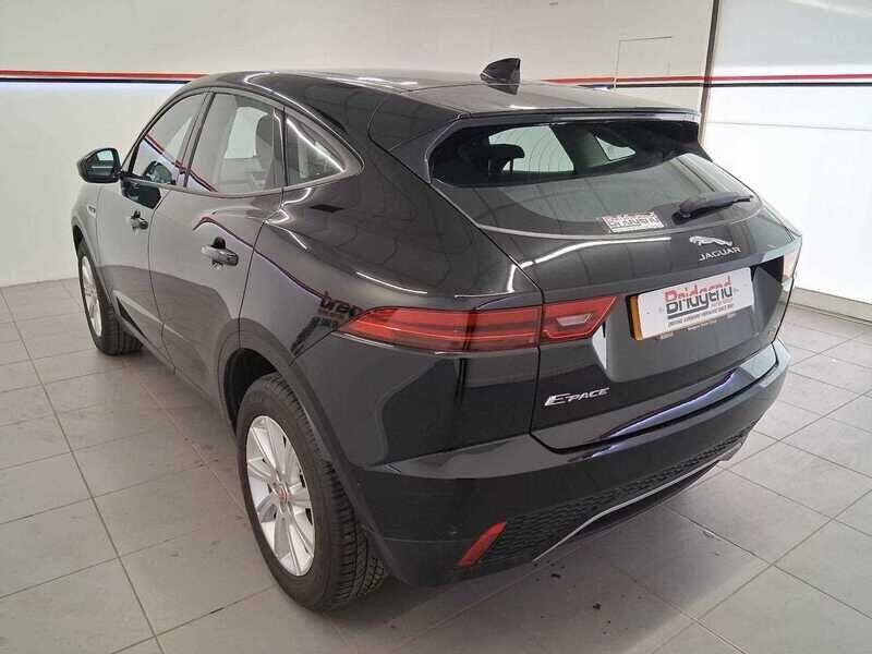 Used Jaguar E-Pace 2019 for sale - 76136487: Photo 4