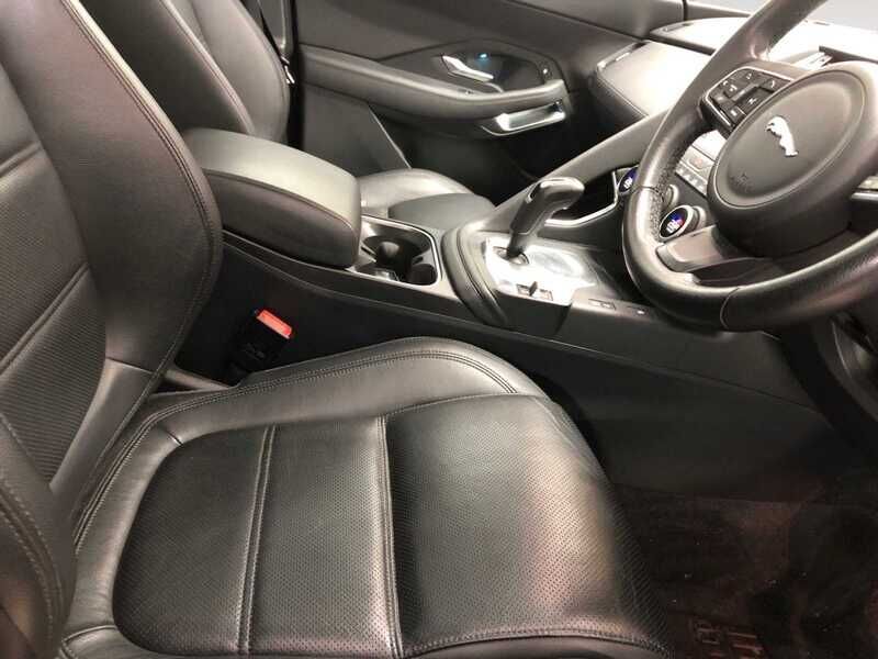 Used Jaguar E-Pace 2019 for sale - 77044951: Photo 3