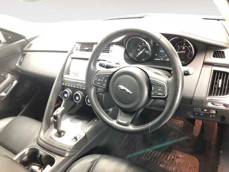 Used Jaguar E-Pace 2019 for sale - 77044951: Photo 4